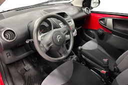 punainen Citroën C1 2012 kuva 3.
