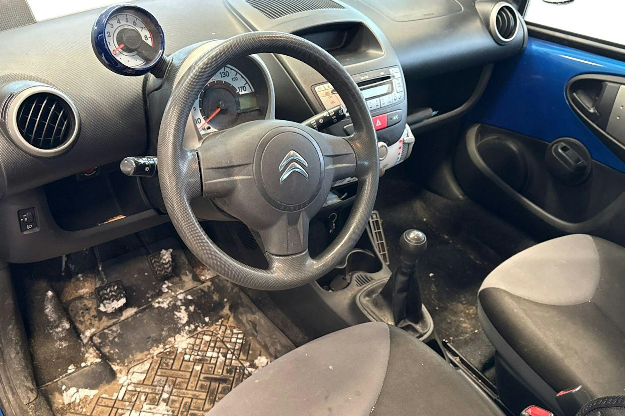 Sininen Citroën C1 2013 kuva 7.