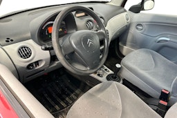 punainen Citroën C3 2003 kuva 6.