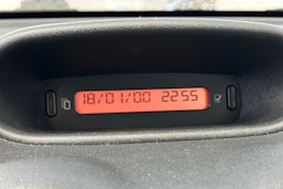 punainen Citroën C3 2003 kuva 14.