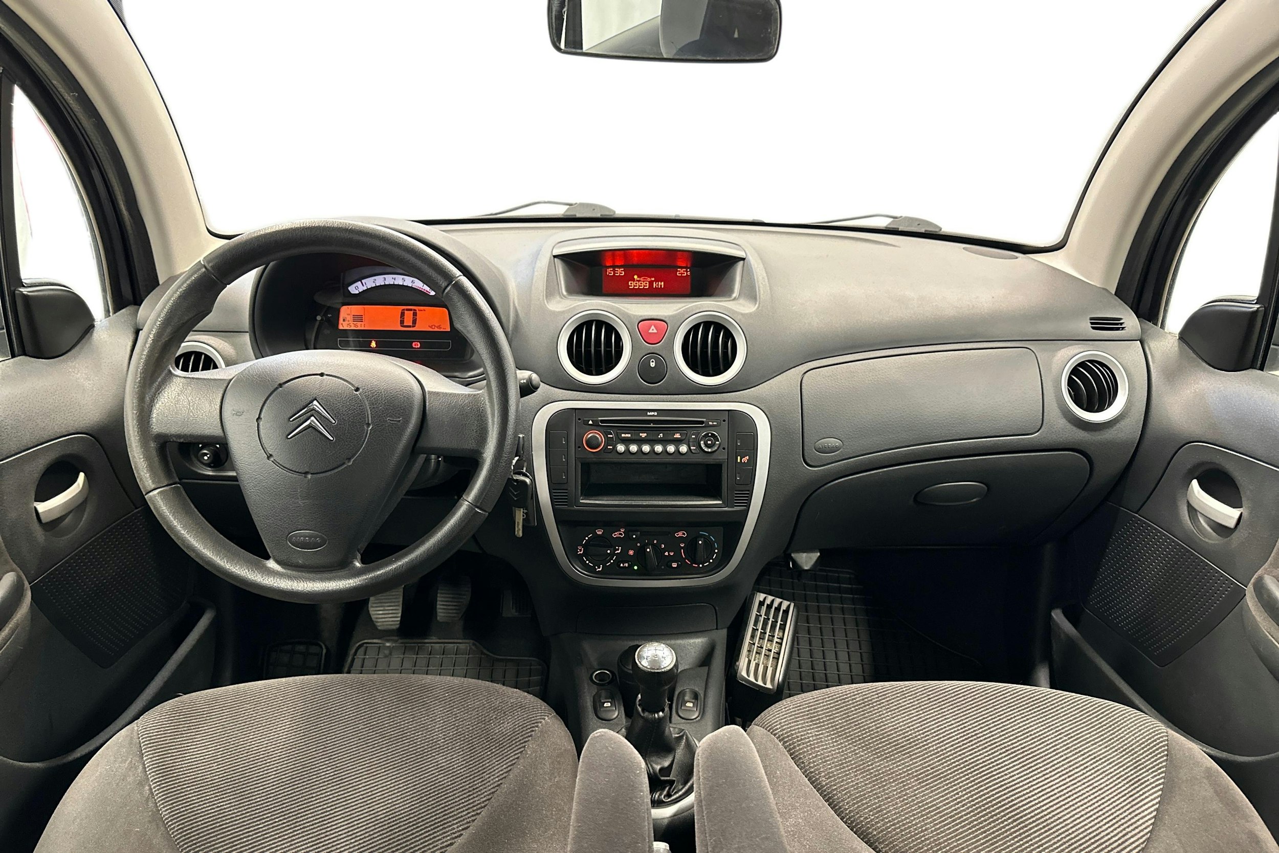 harmaa Citroën C3 2009 kuva 9.