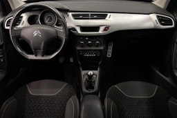 punainen Citroën C3 2010 kuva 7.
