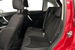 punainen Citroën C3 2010 kuva 8.