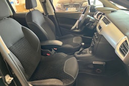 musta Citroën C3 2010 kuva 15.