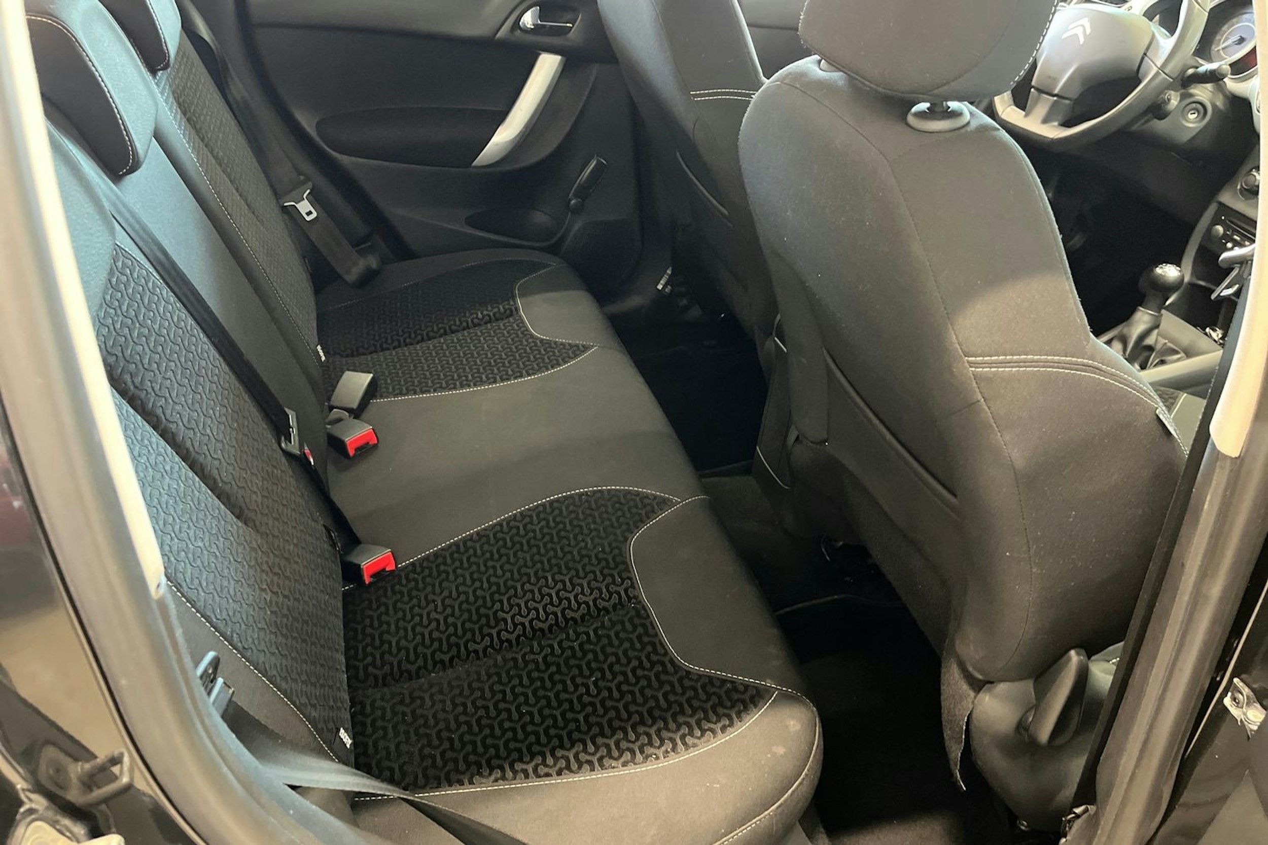 musta Citroën C3 2010 kuva 16.
