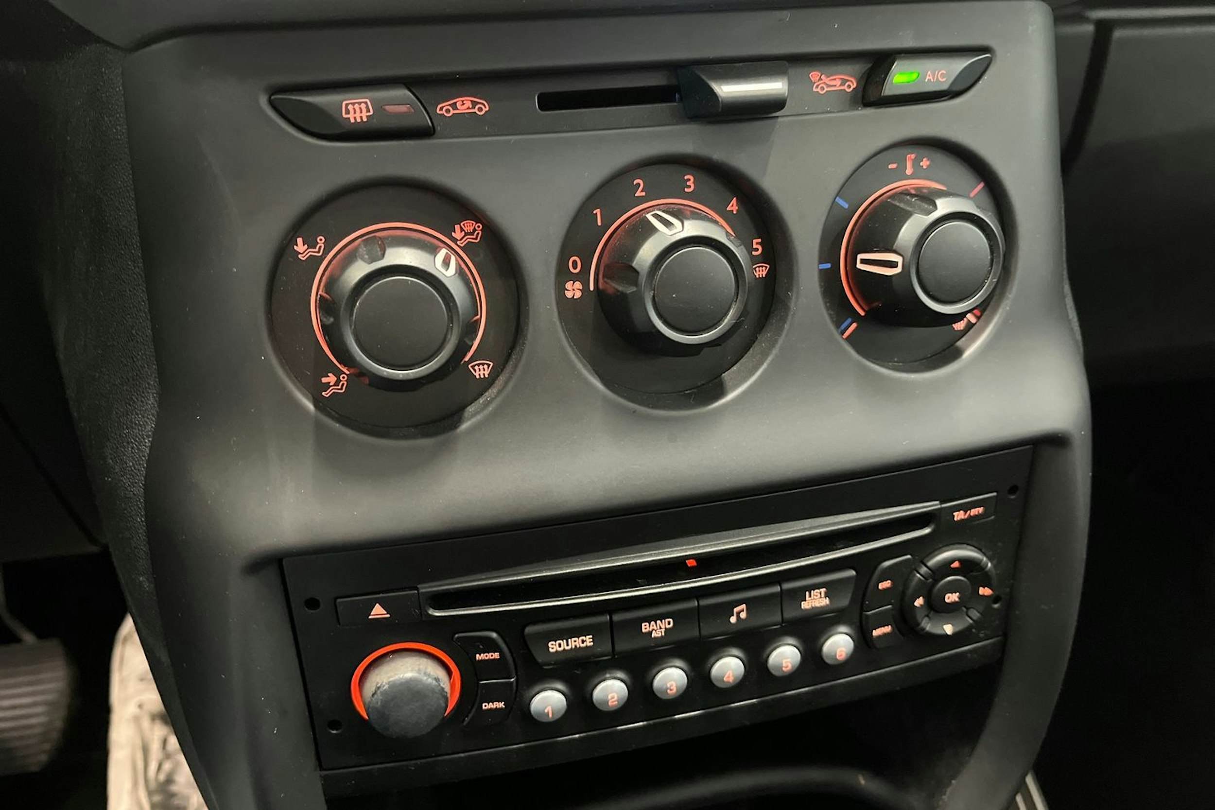 musta Citroën C3 2010 kuva 17.