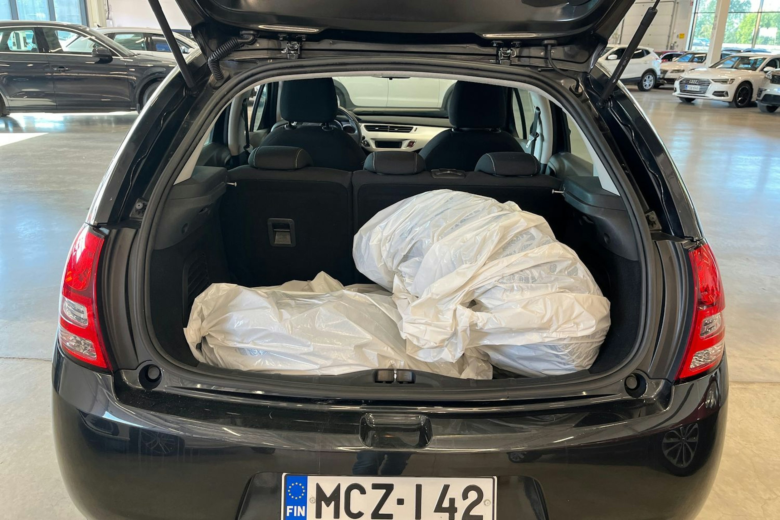 musta Citroën C3 2010 kuva 24.