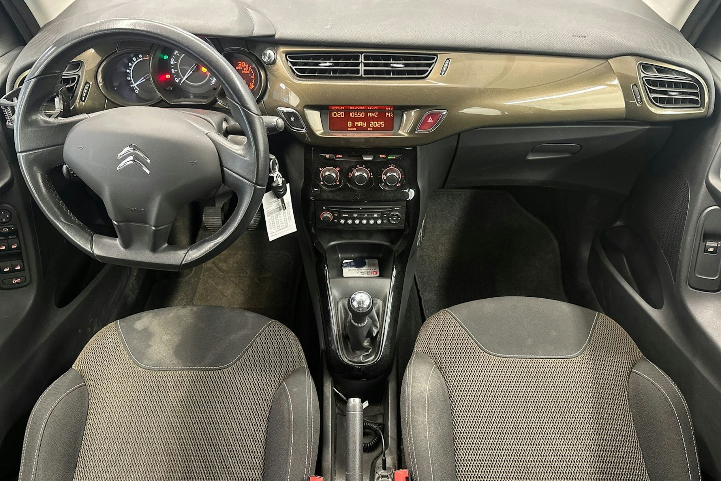 Musta Citroën C3 2012 kuva 9.