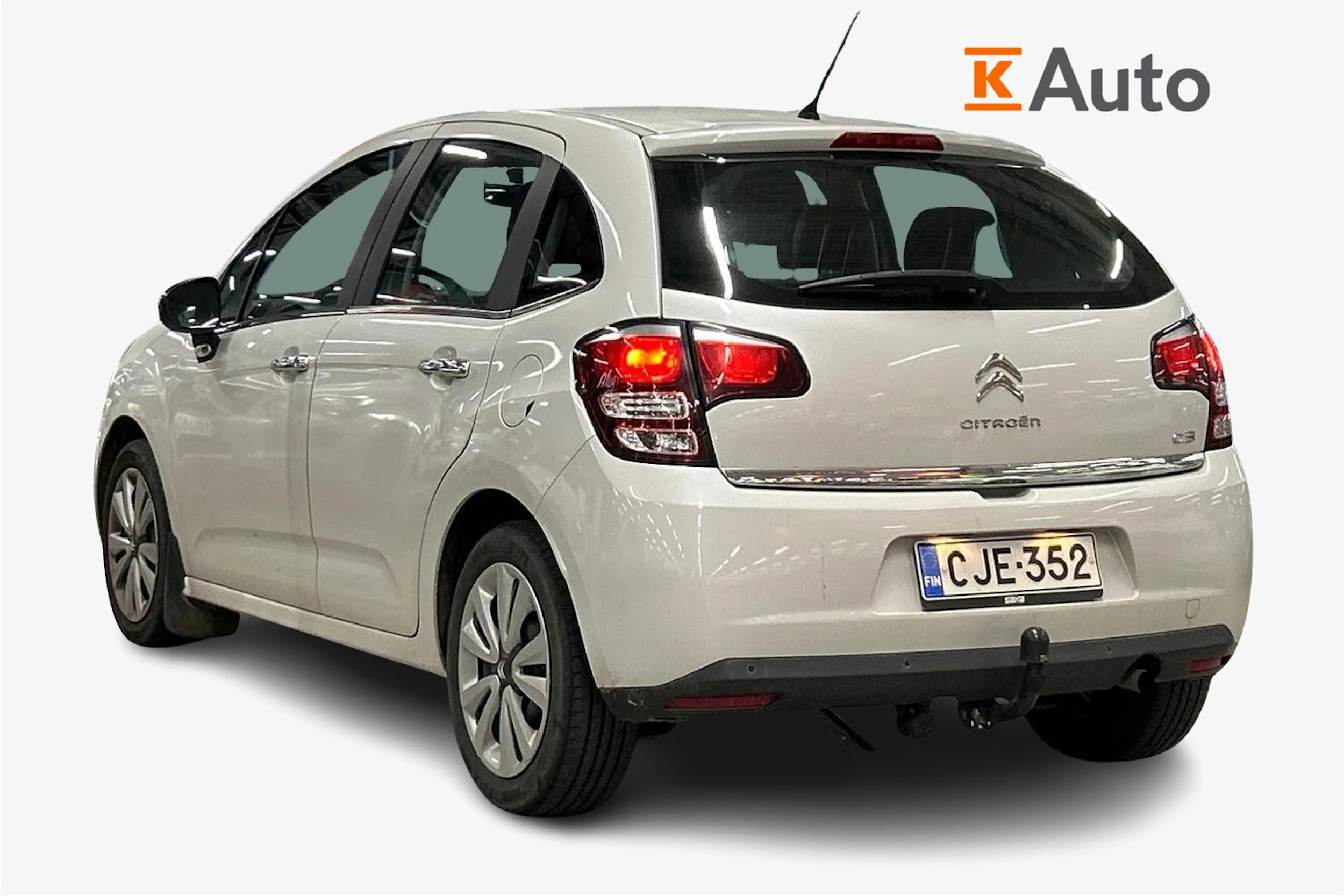 valkoinen Citroën C3 2013 kuva 2.
