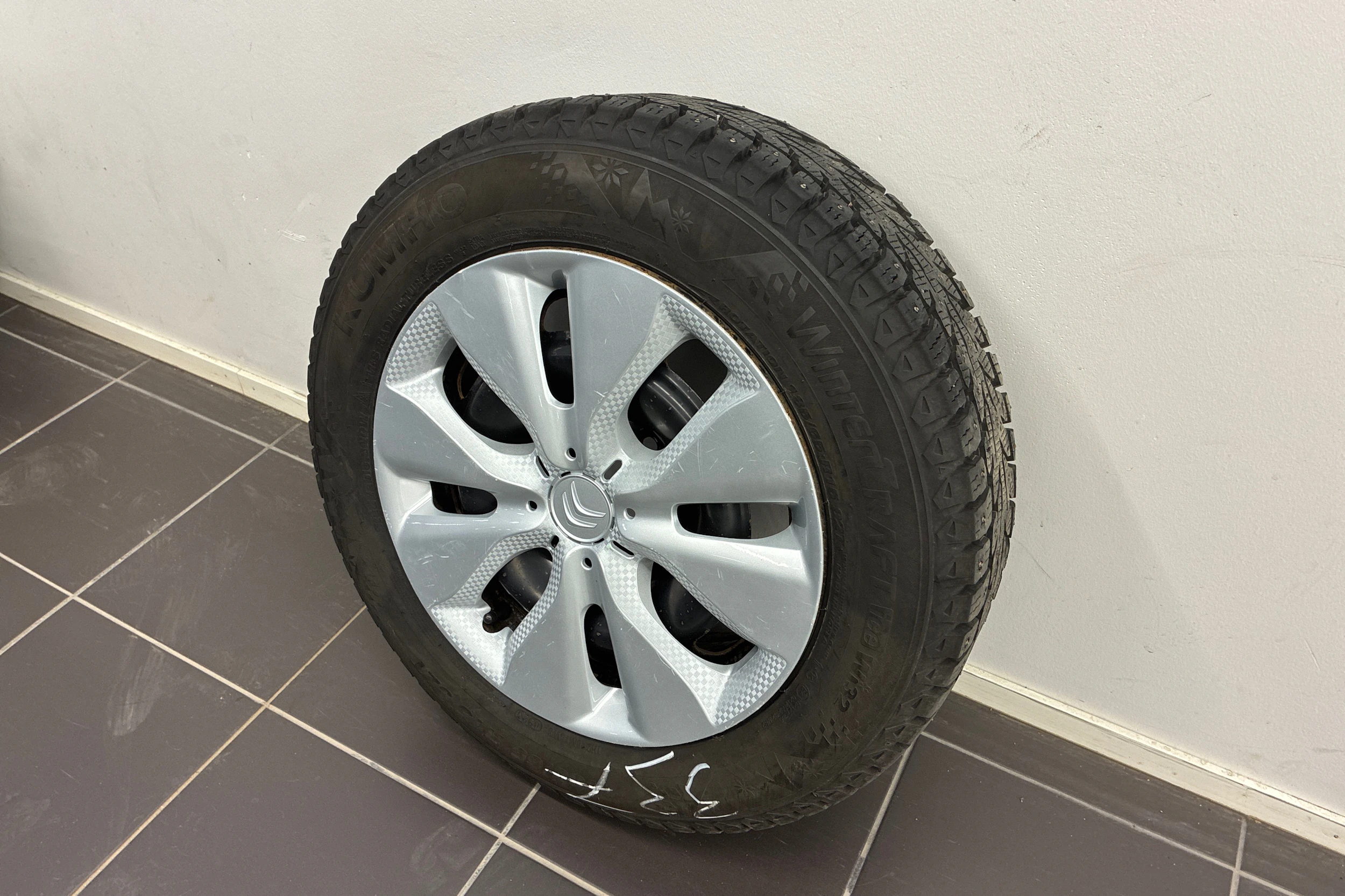 harmaa Citroën C3 2015 kuva 10.