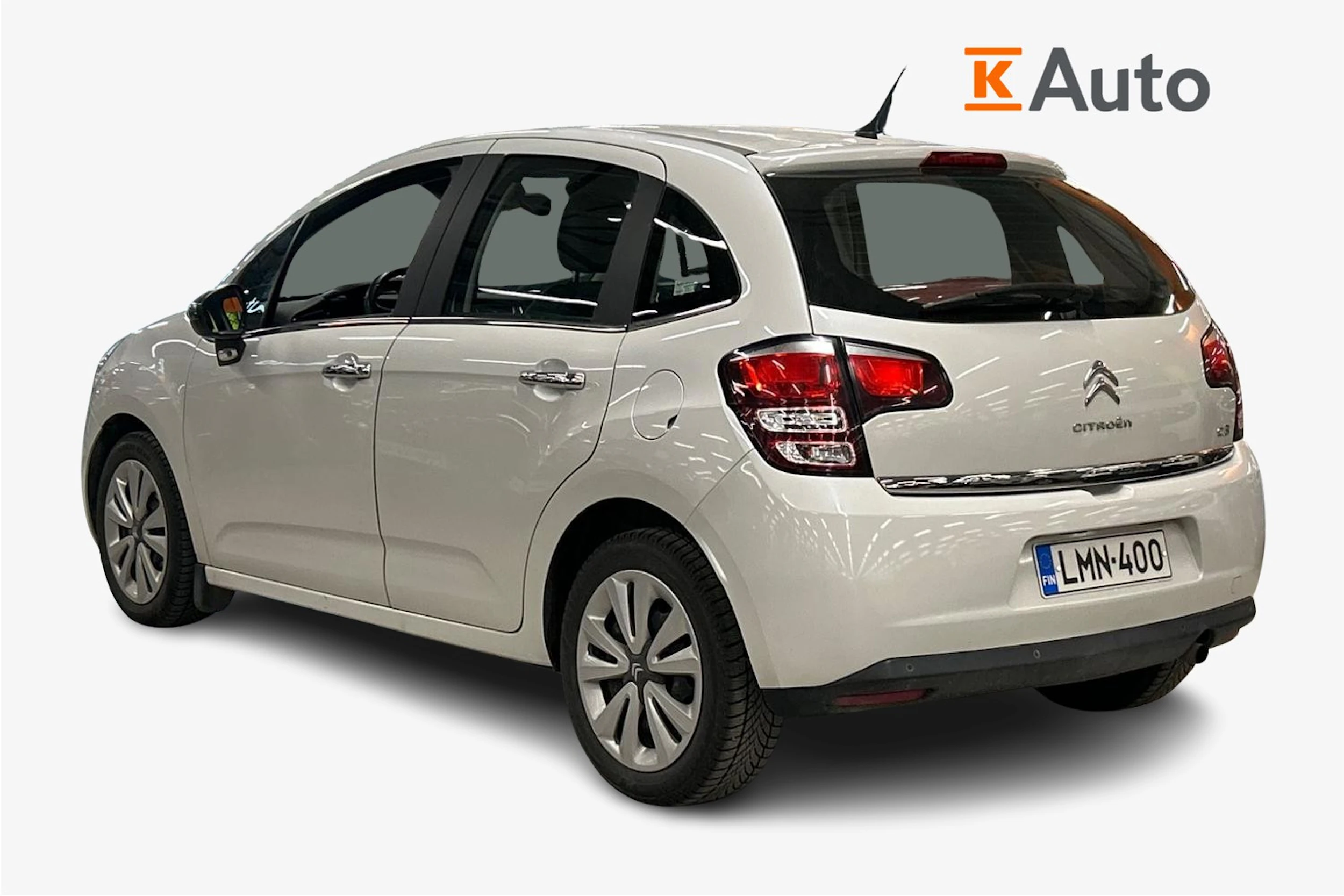 valkoinen Citroën C3 2015 kuva 2.