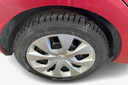 Punainen Citroën C3 2015 kuva 12.