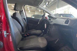 Punainen Citroën C3 2015 kuva 15.