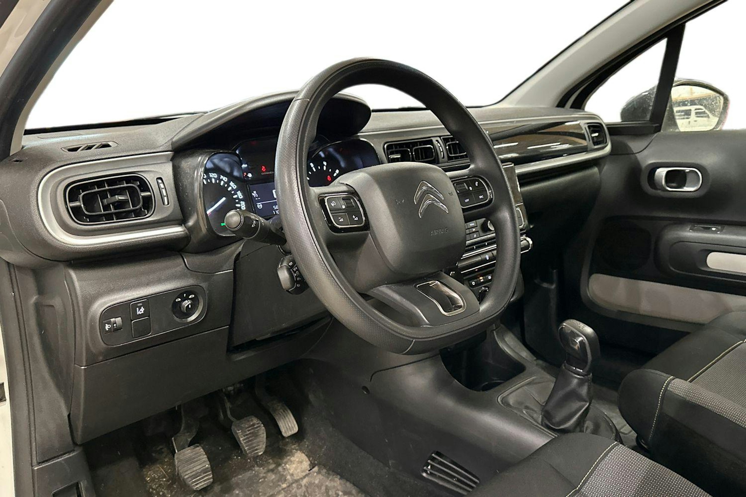 valkoinen Citroën C3 2018 kuva 3.