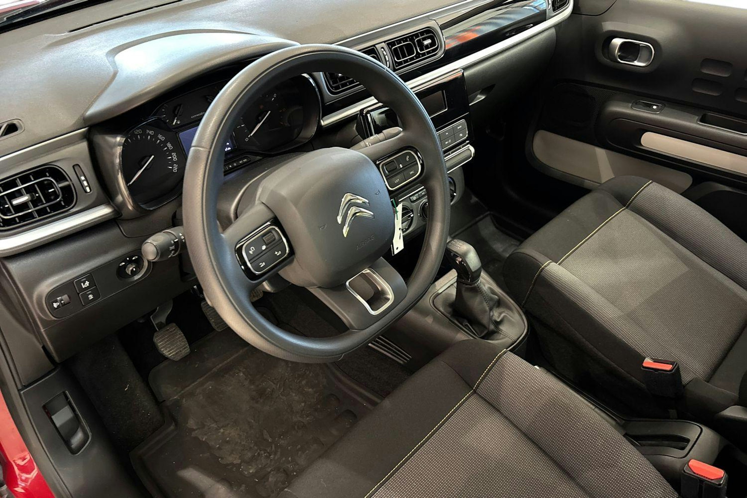 Punainen Citroën C3 2018 kuva 6.