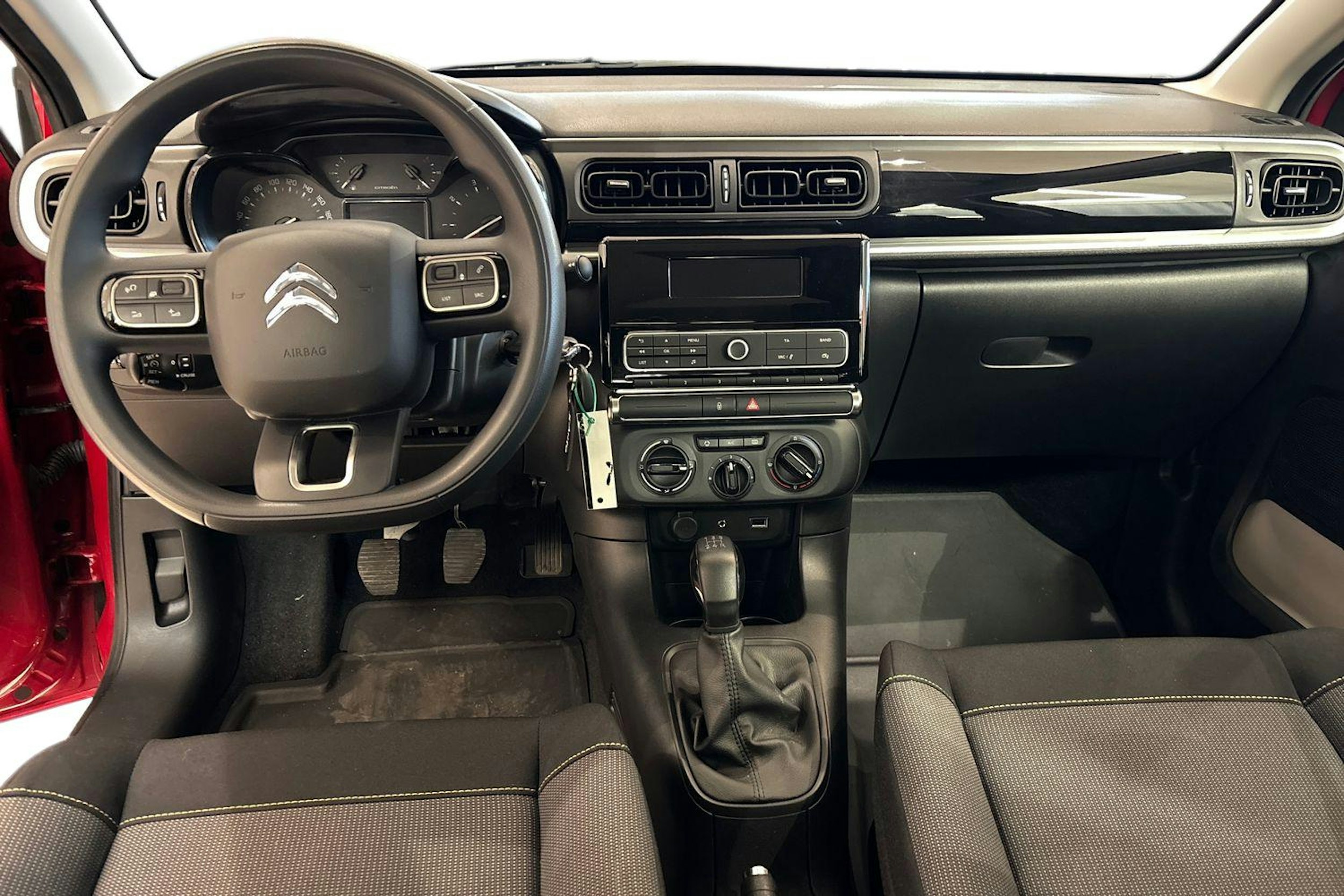 Punainen Citroën C3 2018 kuva 7.