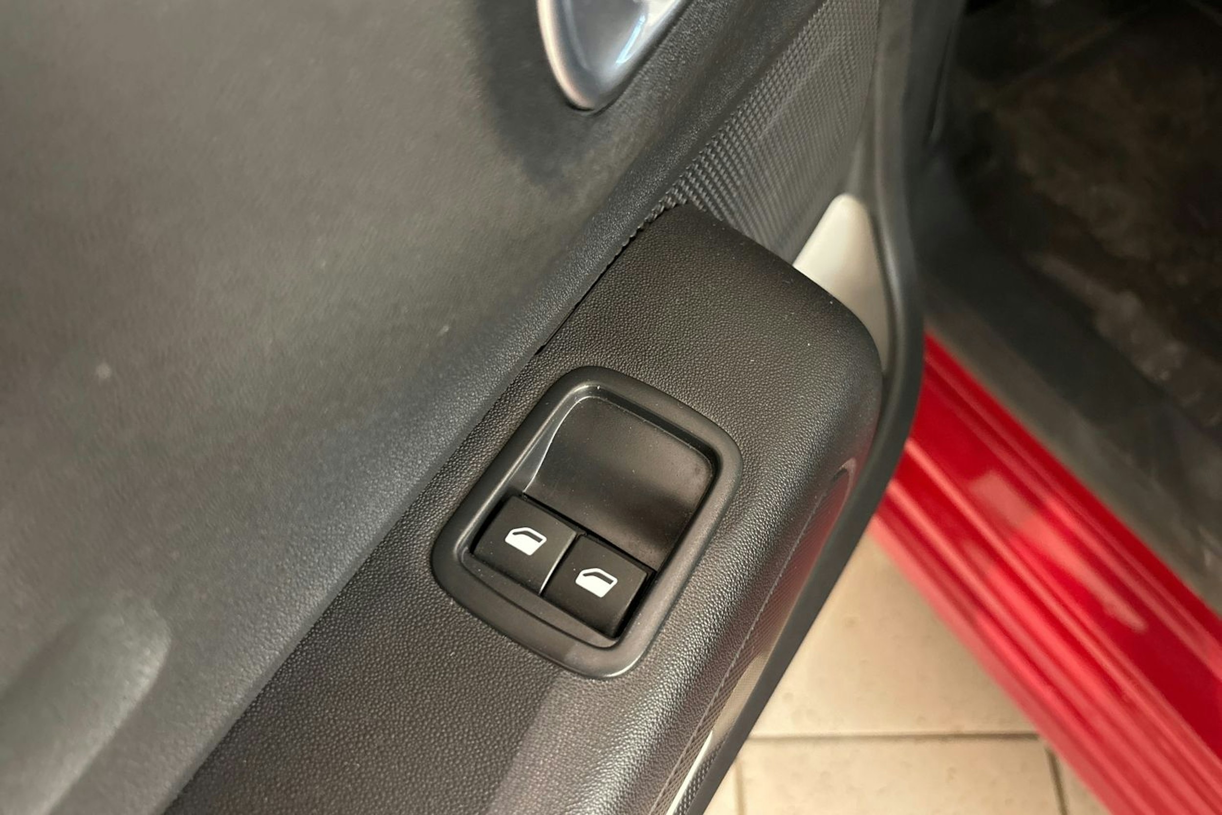 Punainen Citroën C3 2018 kuva 19.