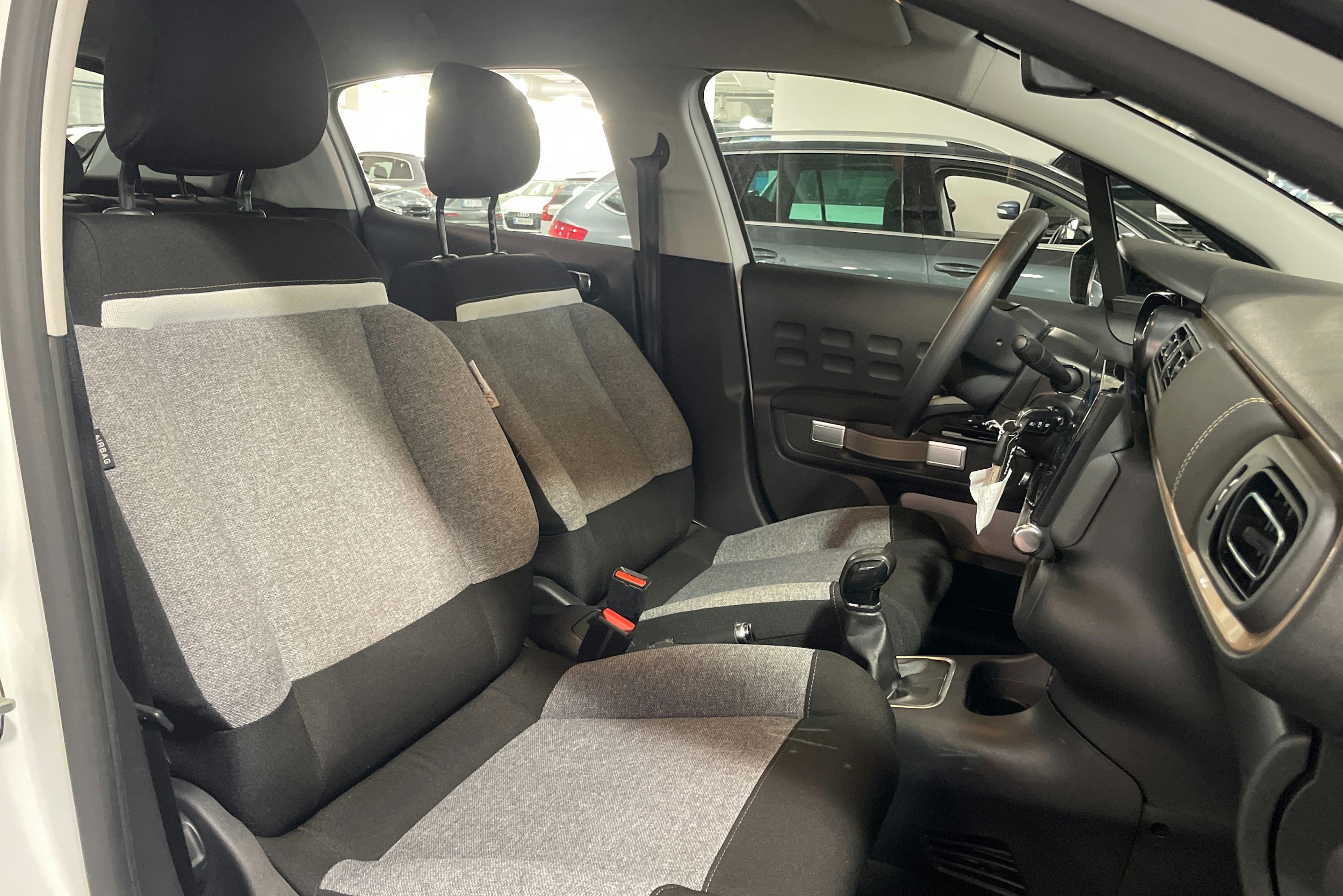 valkoinen Citroën C3 2019 kuva 18.