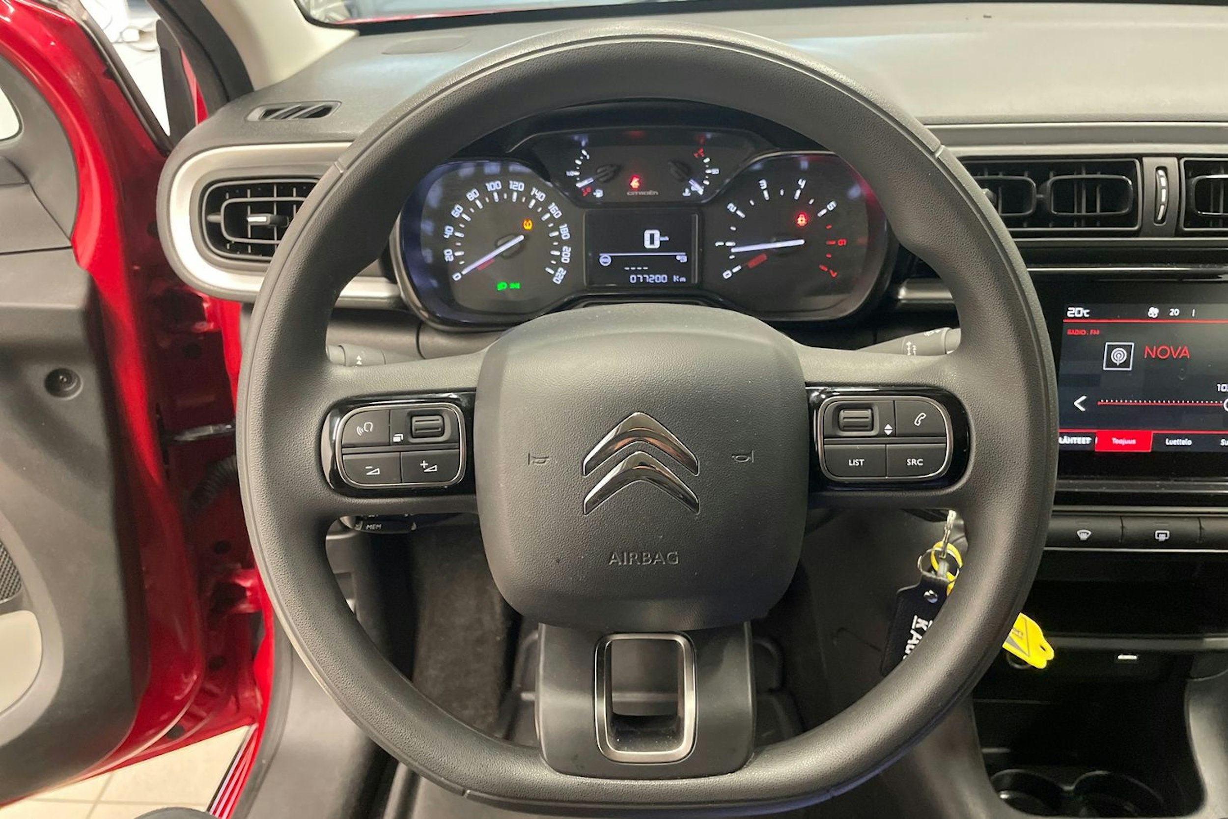 Punainen Citroën C3 2020 kuva 14.