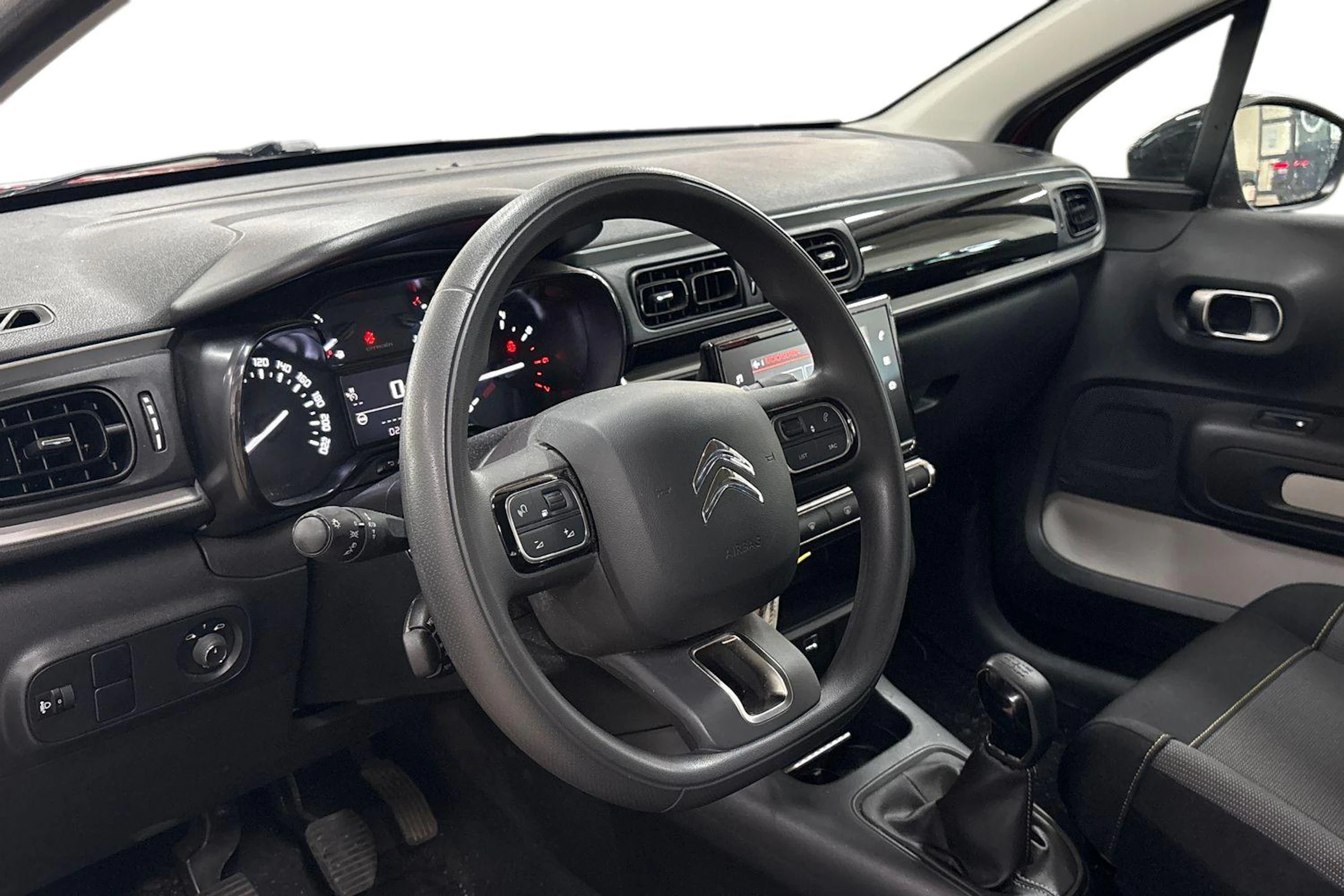 Punainen Citroën C3 2021 kuva 3.