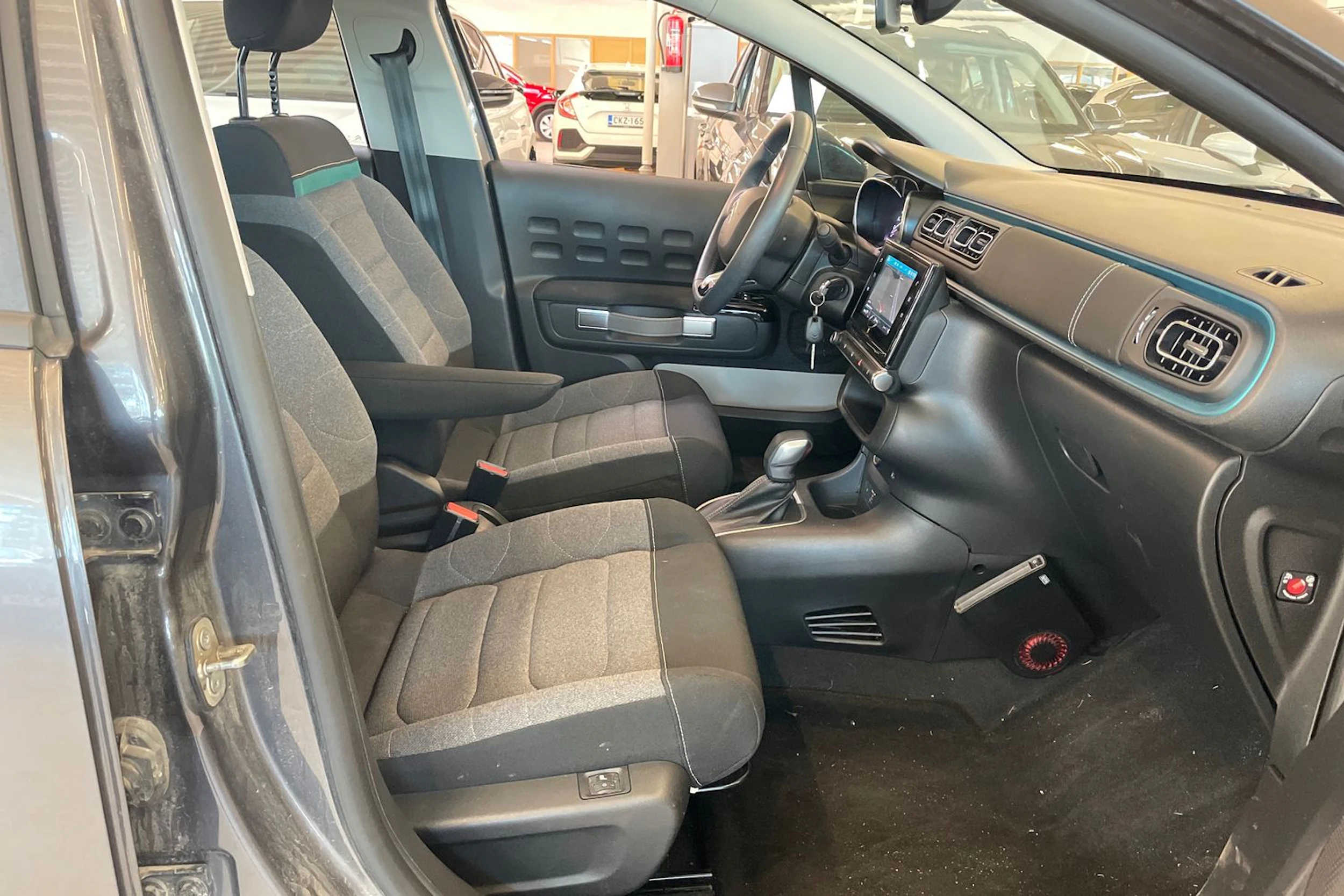 harmaa Citroën C3 2021 kuva 4.