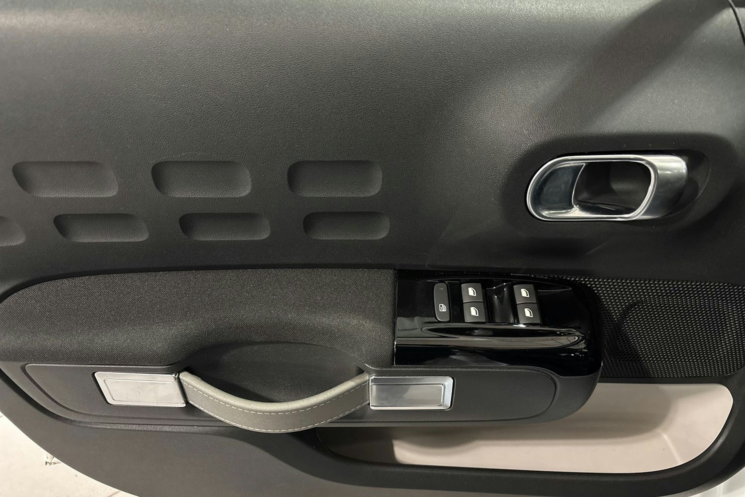 valkoinen Citroën C3 2022 kuva 16.