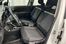 valkoinen Citroën C3 Aircross 2019 kuva 13.