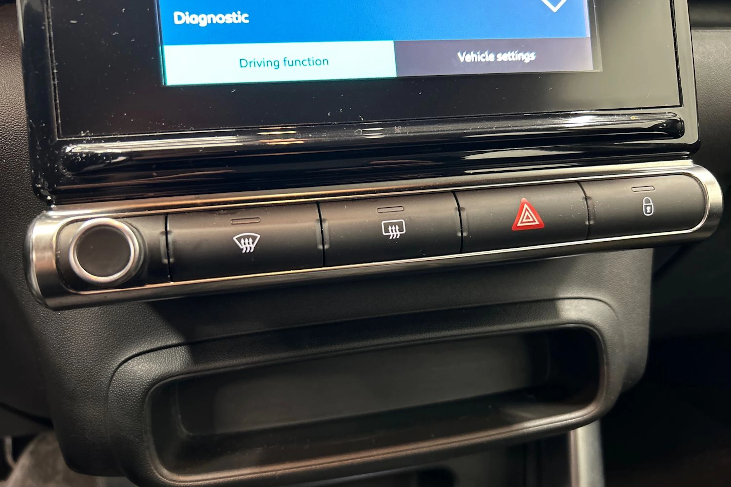 valkoinen Citroën C3 Aircross 2019 kuva 23.