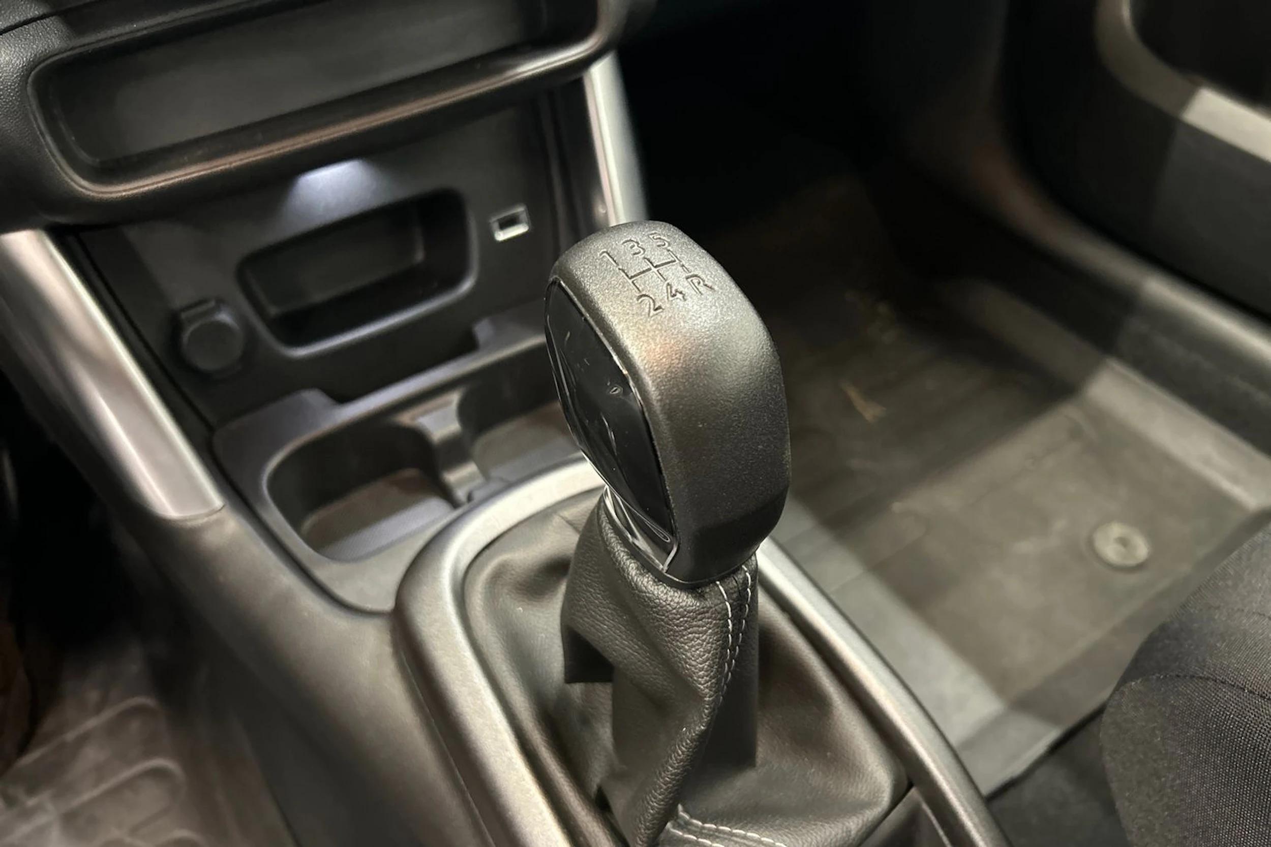 valkoinen Citroën C3 Aircross 2019 kuva 24.