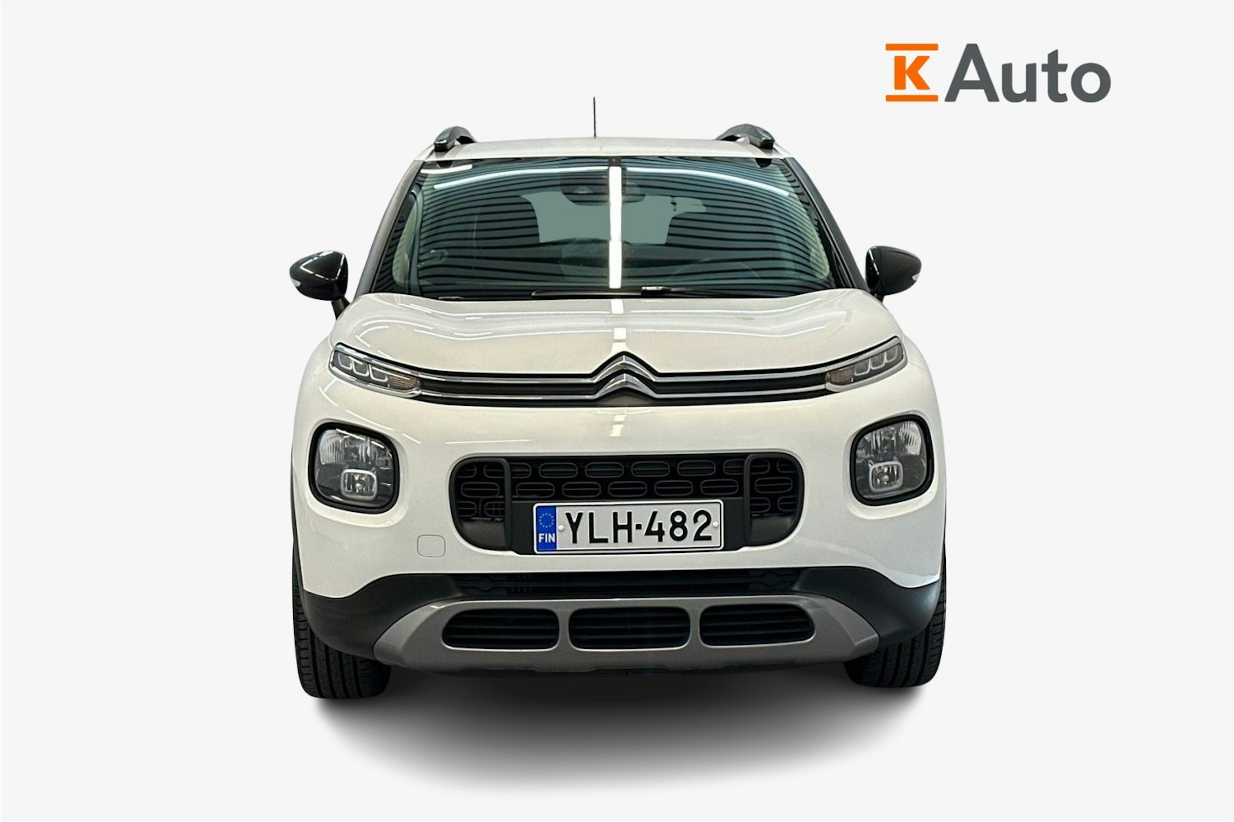 Valkoinen Citroën C3 Aircross 2019 kuva 5.