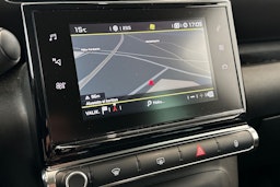 Valkoinen Citroën C3 Aircross 2019 kuva 19.