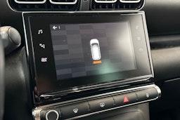 Valkoinen Citroën C3 Aircross 2019 kuva 20.