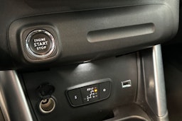 Valkoinen Citroën C3 Aircross 2019 kuva 23.