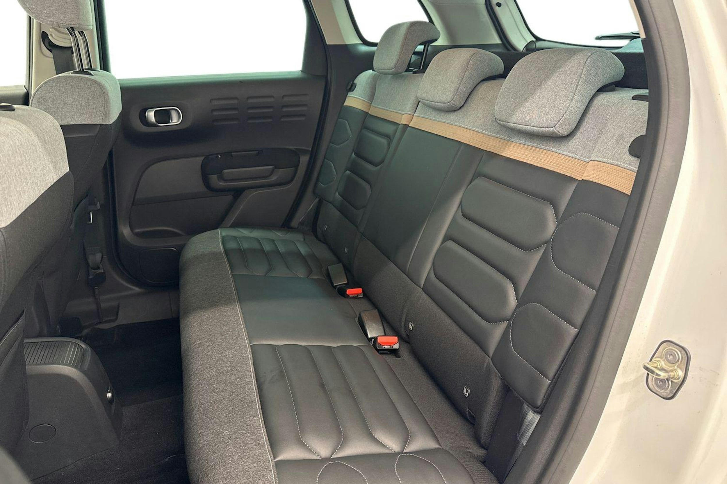 valkoinen Citroën C3 Aircross 2022 kuva 10.