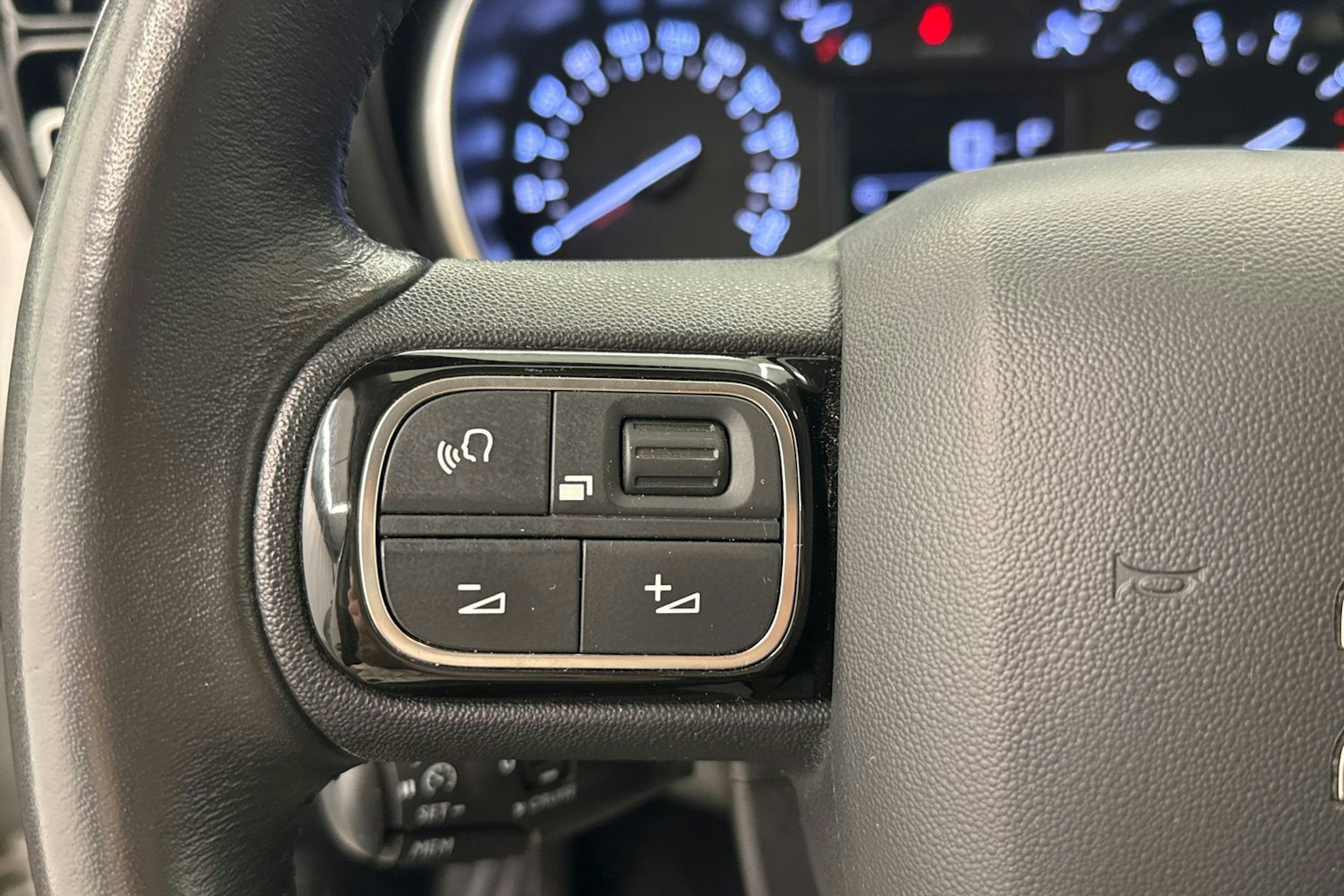 valkoinen Citroën C3 Aircross 2022 kuva 17.