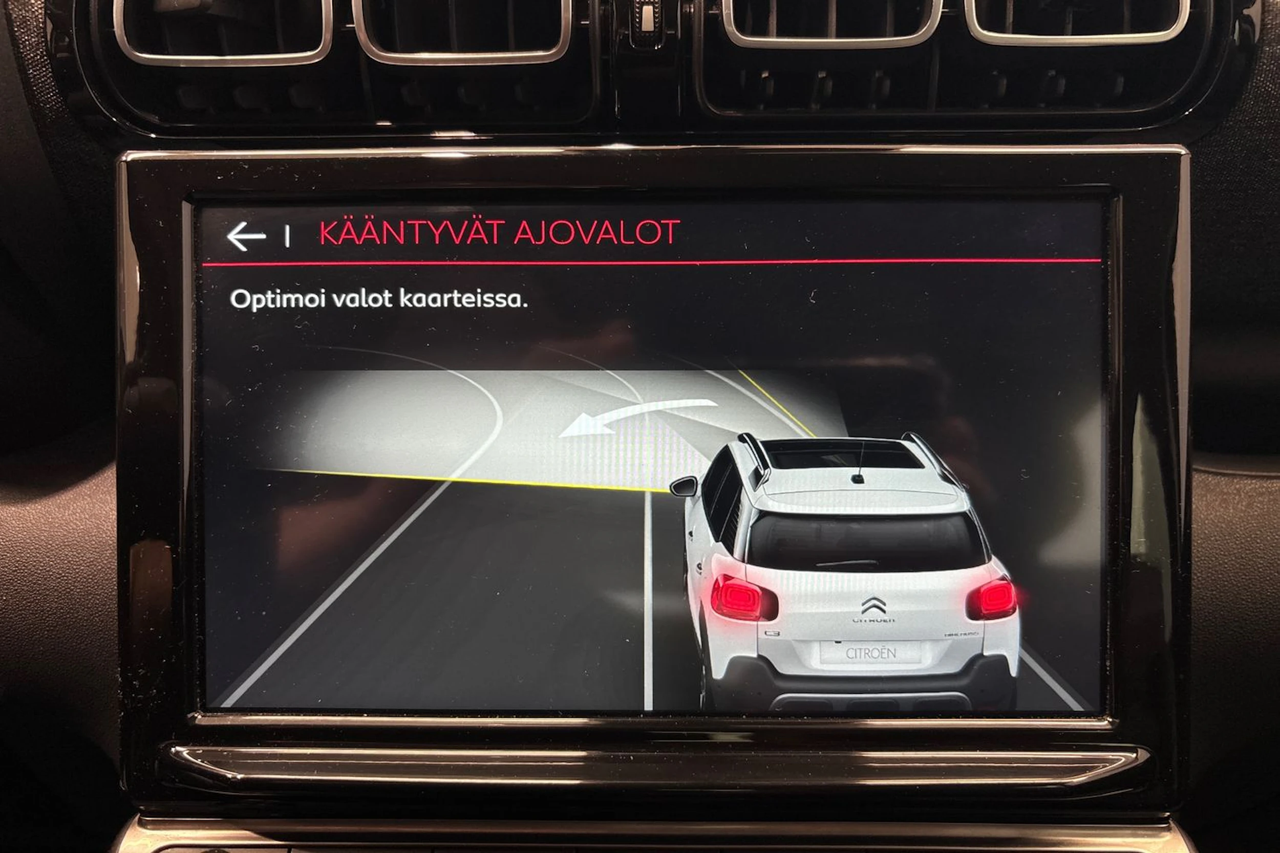 harmaa Citroën C3 Aircross 2023 kuva 21.