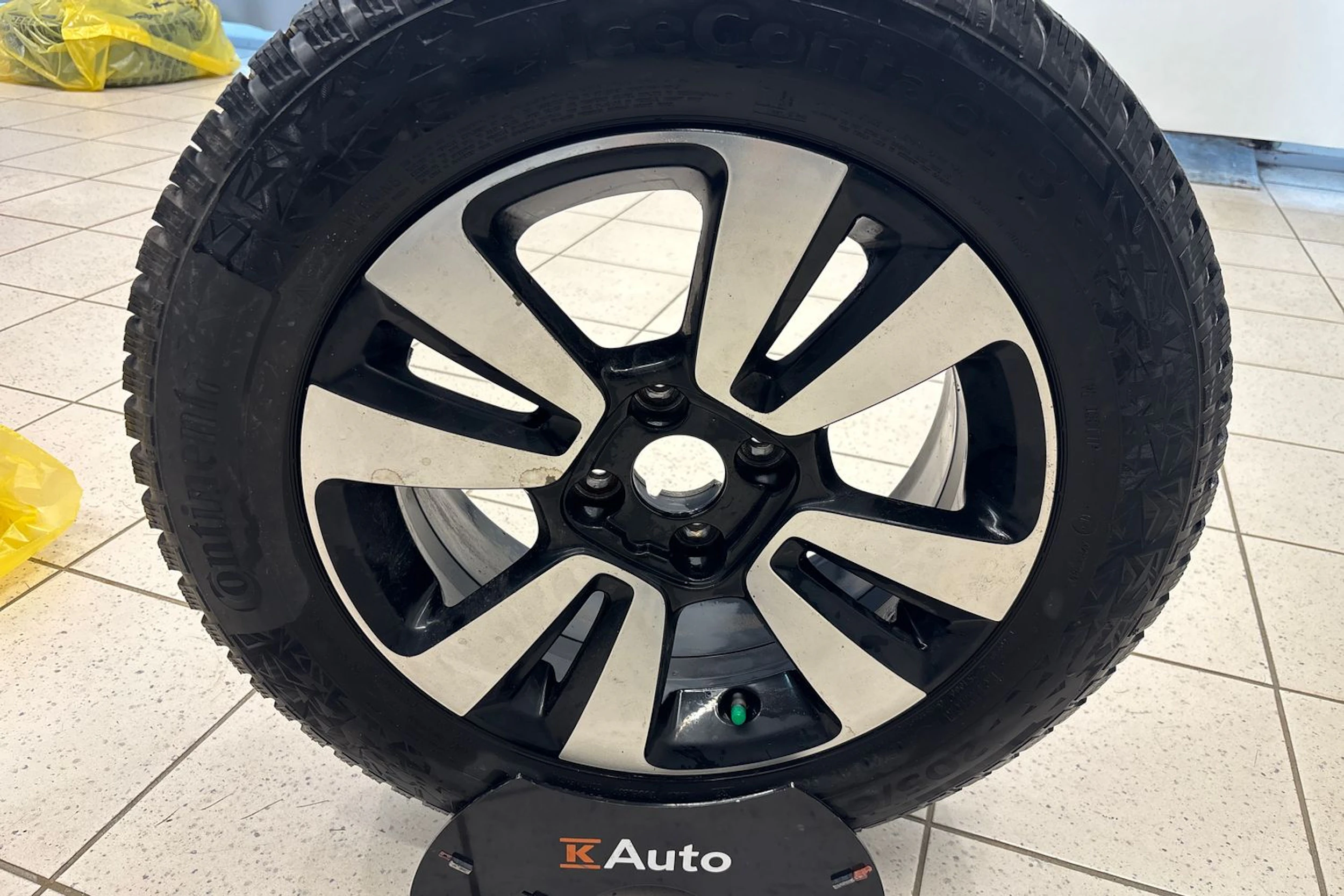 harmaa Citroën C3 Aircross 2023 kuva 26.