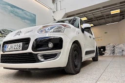 Valkoinen Citroën C3 Picasso 2009 kuva 23.