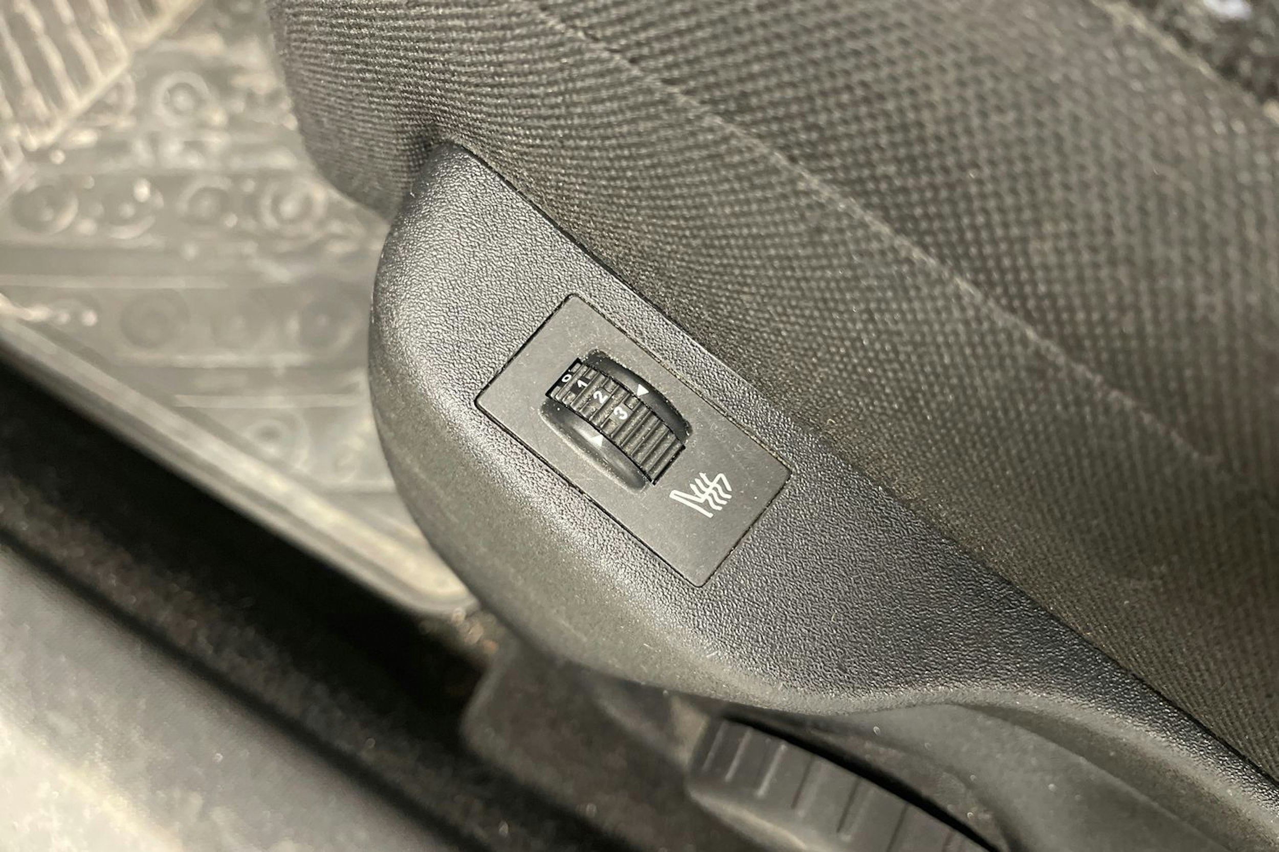 harmaa Citroën C4 2006 kuva 13.