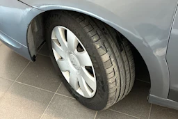 harmaa Citroën C4 2006 kuva 34.