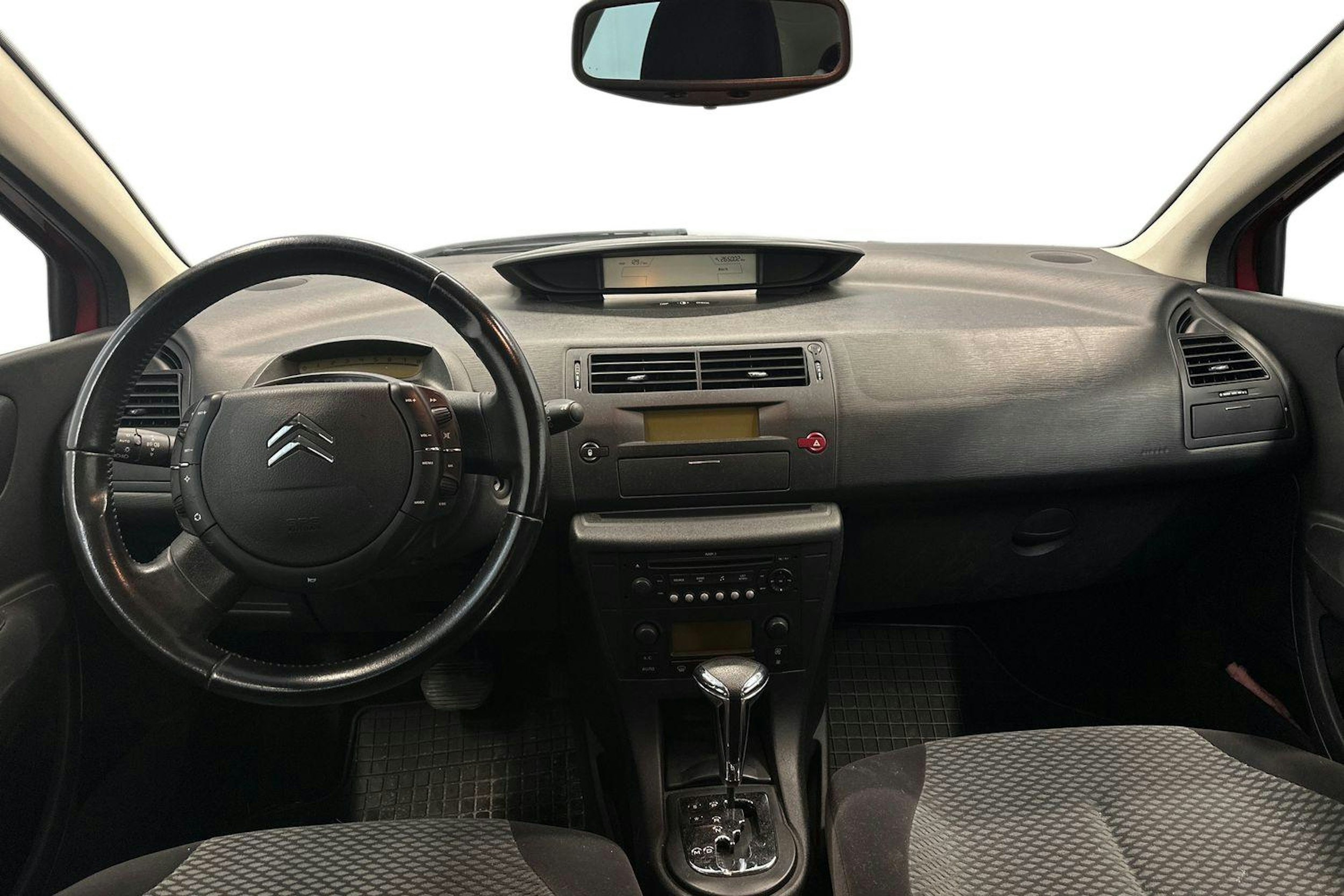 punainen Citroën C4 2007 kuva 9.