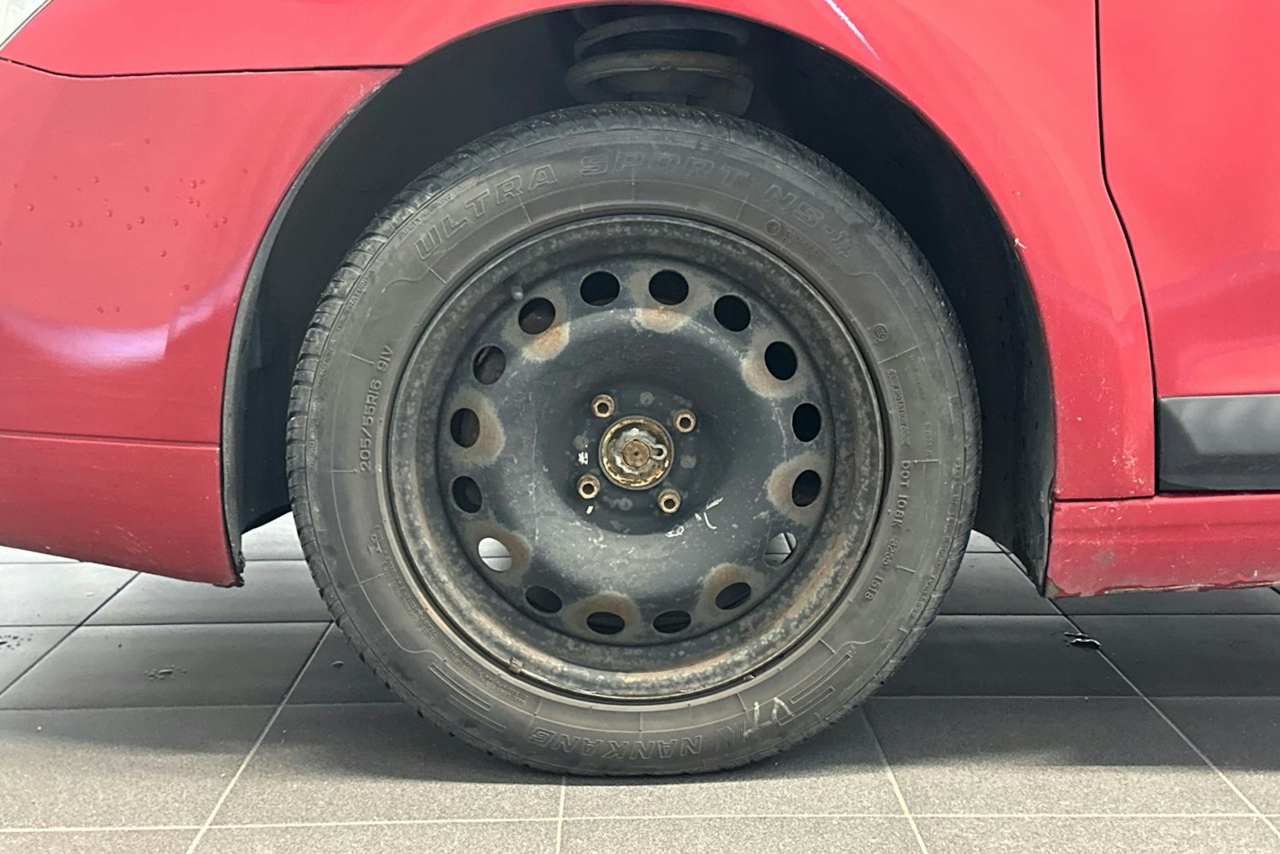 punainen Citroën C4 2007 kuva 11.