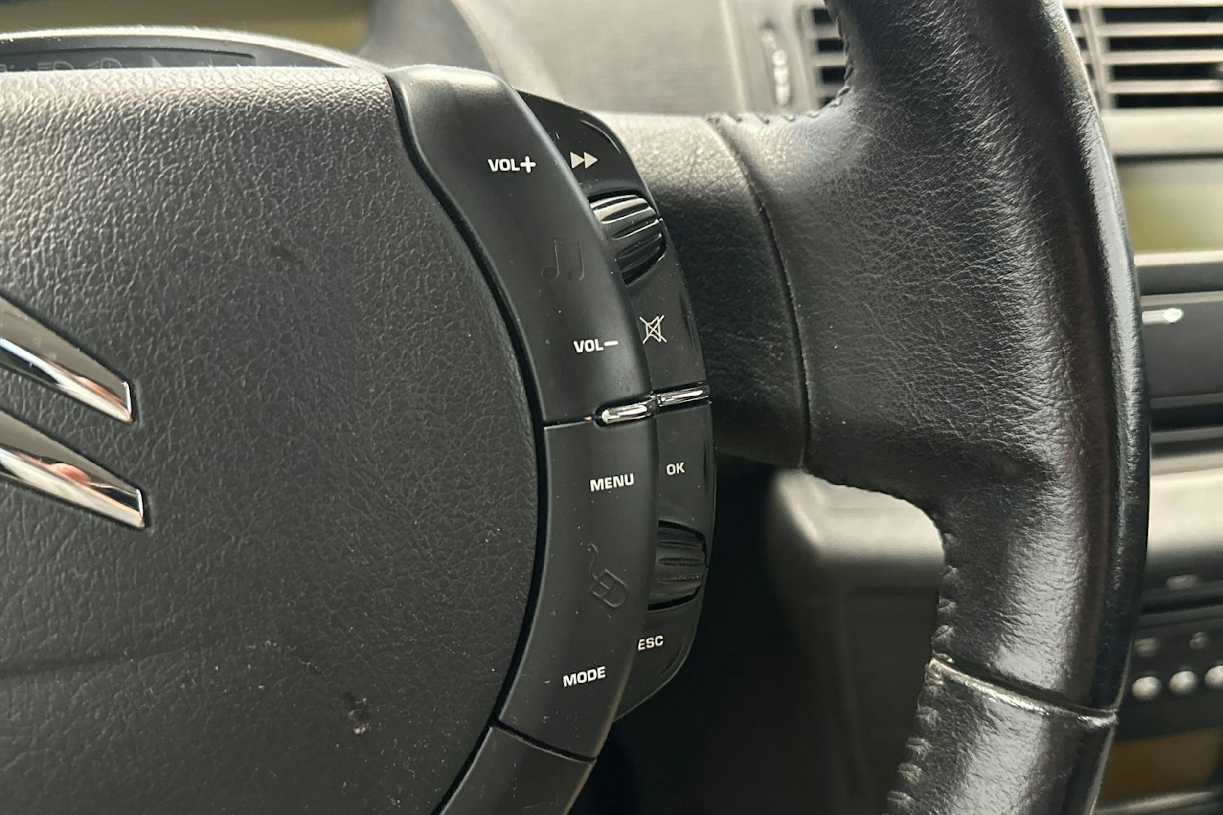 punainen Citroën C4 2007 kuva 18.