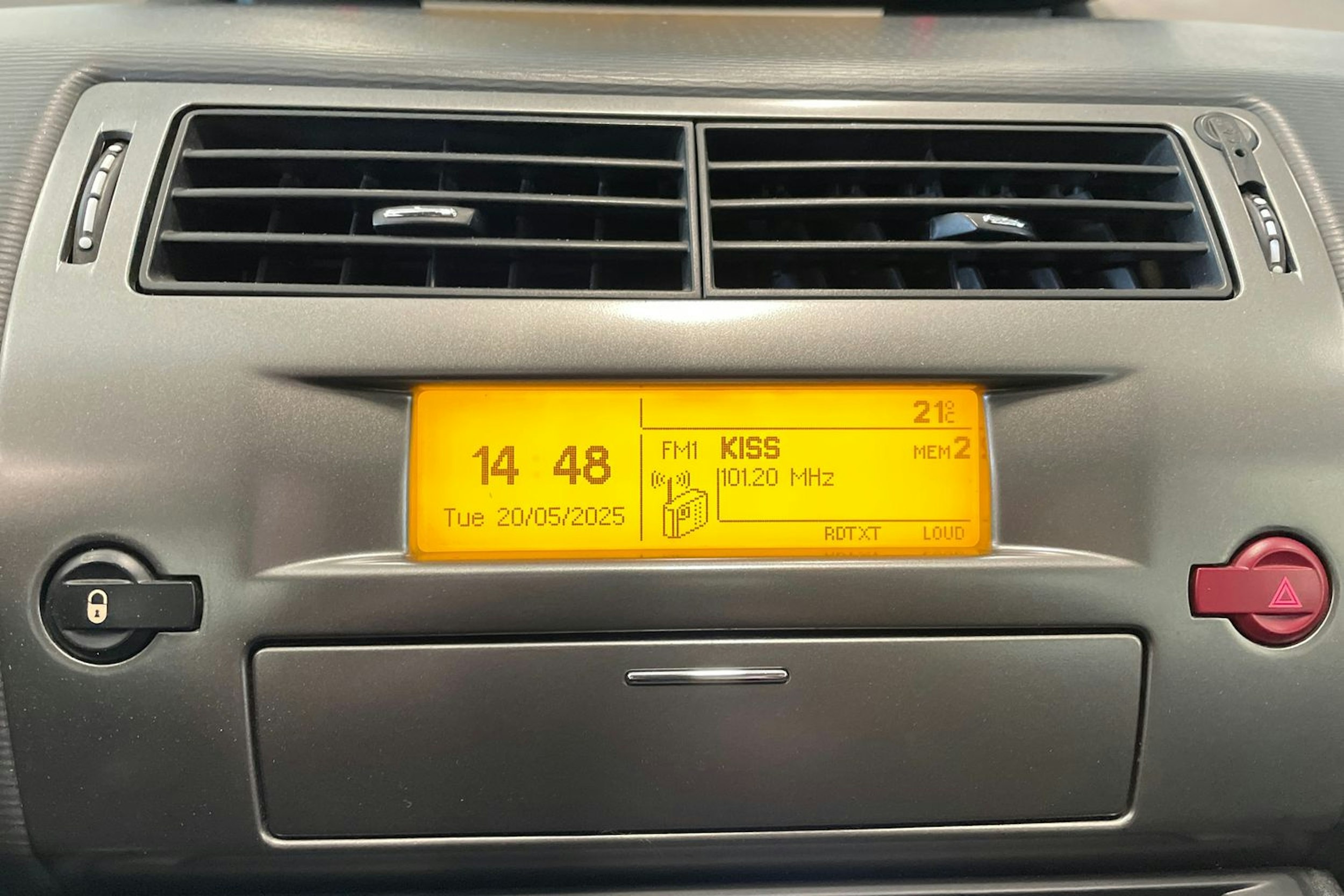 musta Citroën C4 2008 kuva 20.