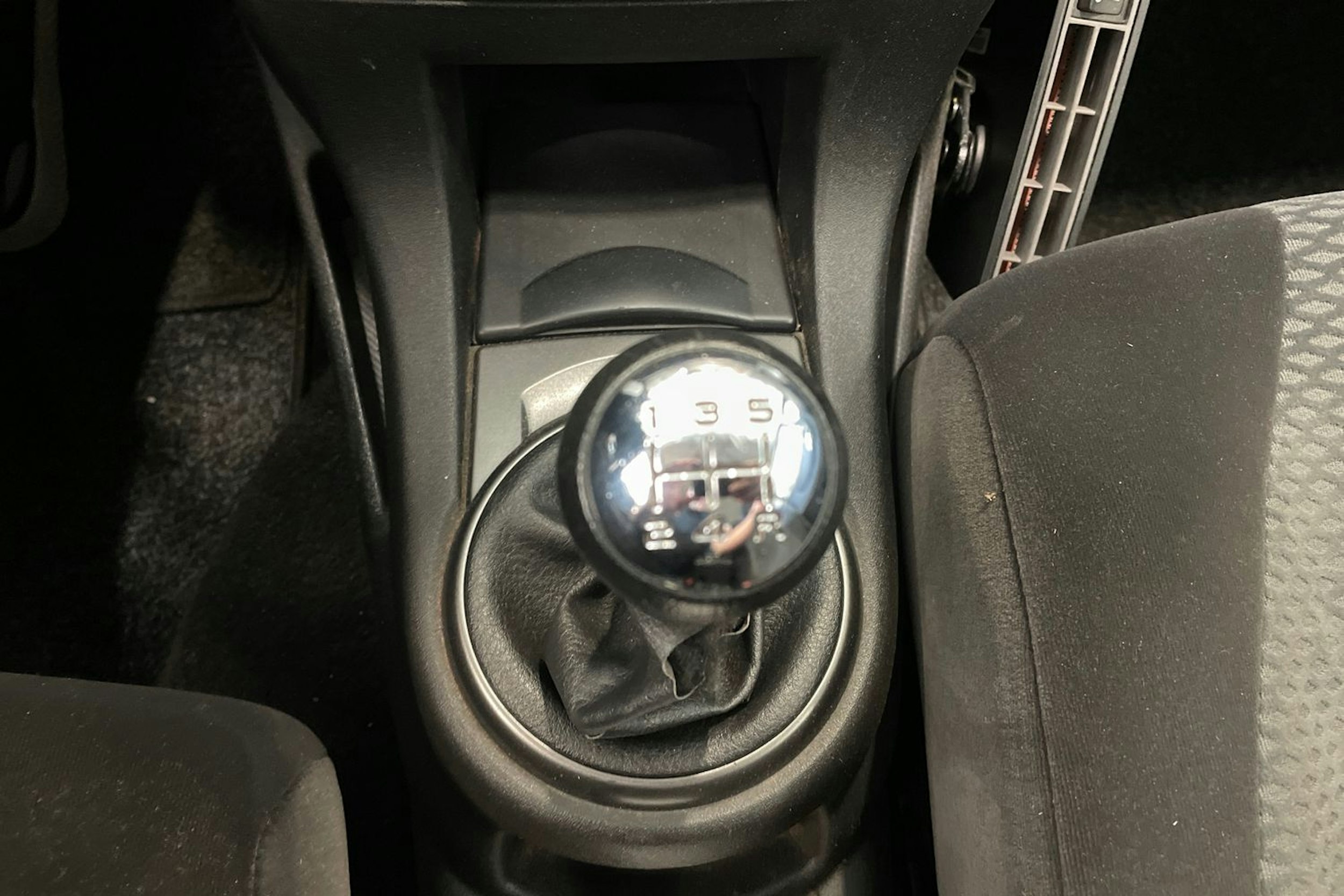 musta Citroën C4 2008 kuva 22.