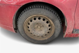 Punainen Citroën C4 2008 kuva 9.