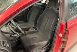 Punainen Citroën C4 2008 kuva 15.