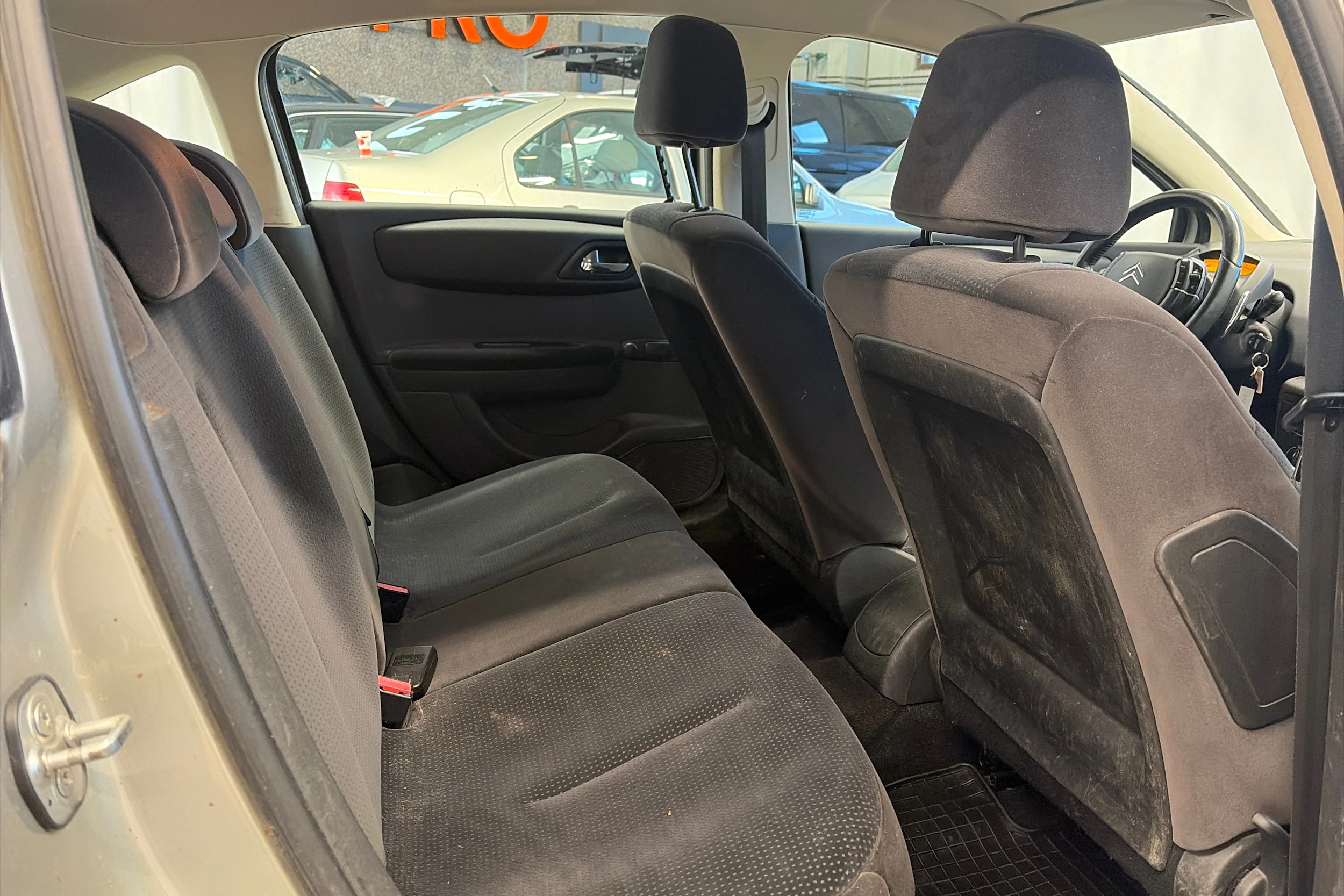 harmaa Citroën C4 2008 kuva 22.