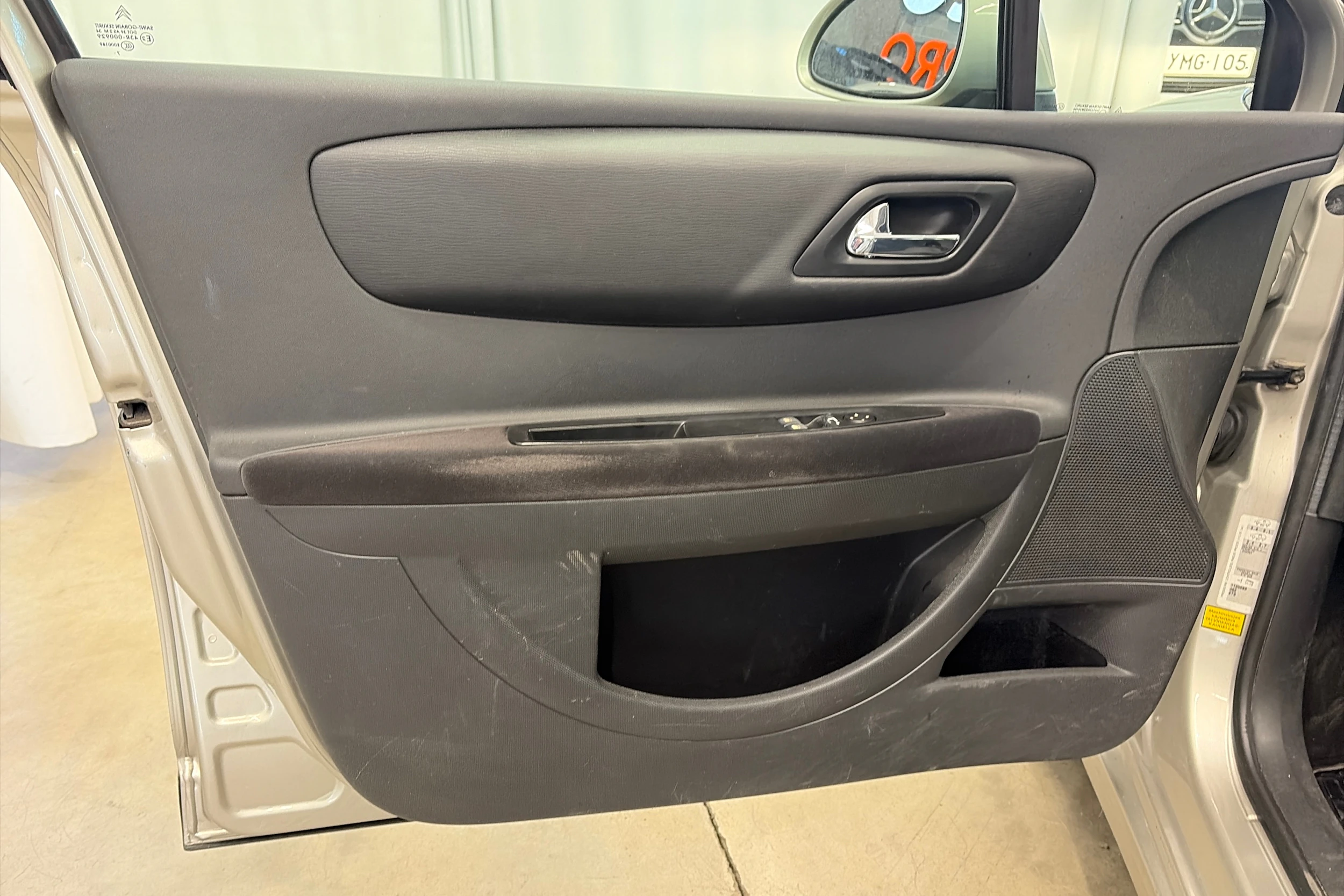 harmaa Citroën C4 2008 kuva 29.