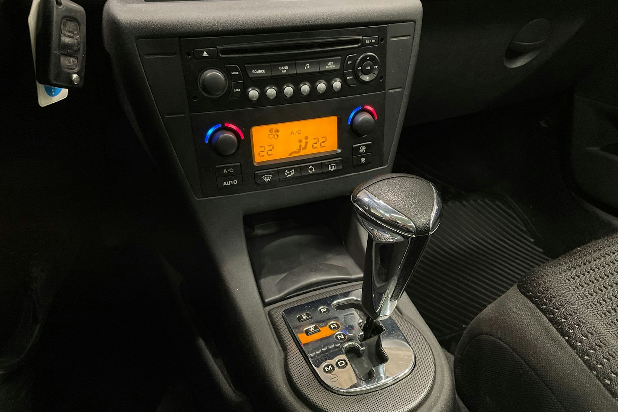 Hopea Citroën C4 2010 kuva 14.
